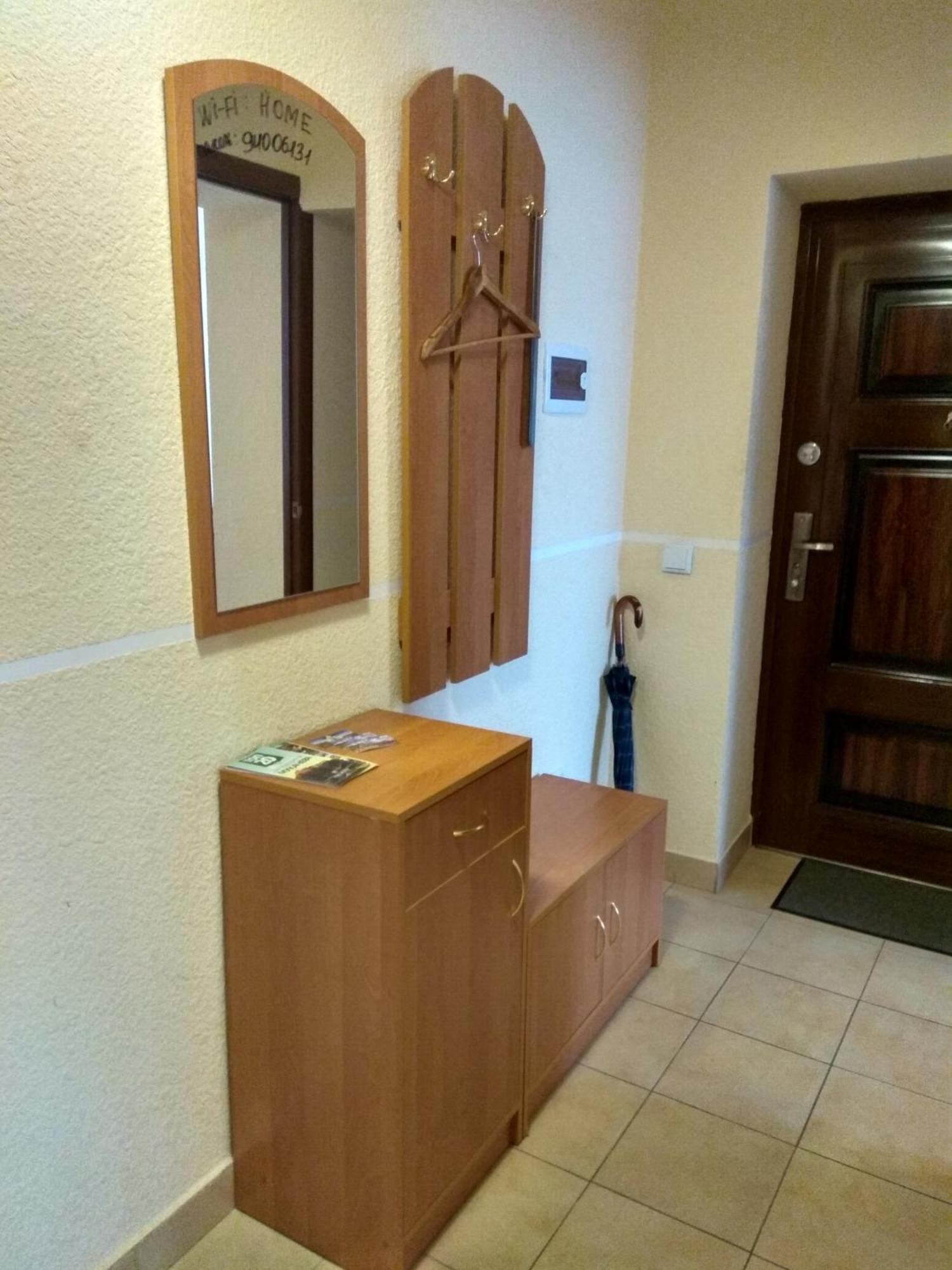 Apartments Domovik On Beregovskaya 3 Munkács Szoba fotó