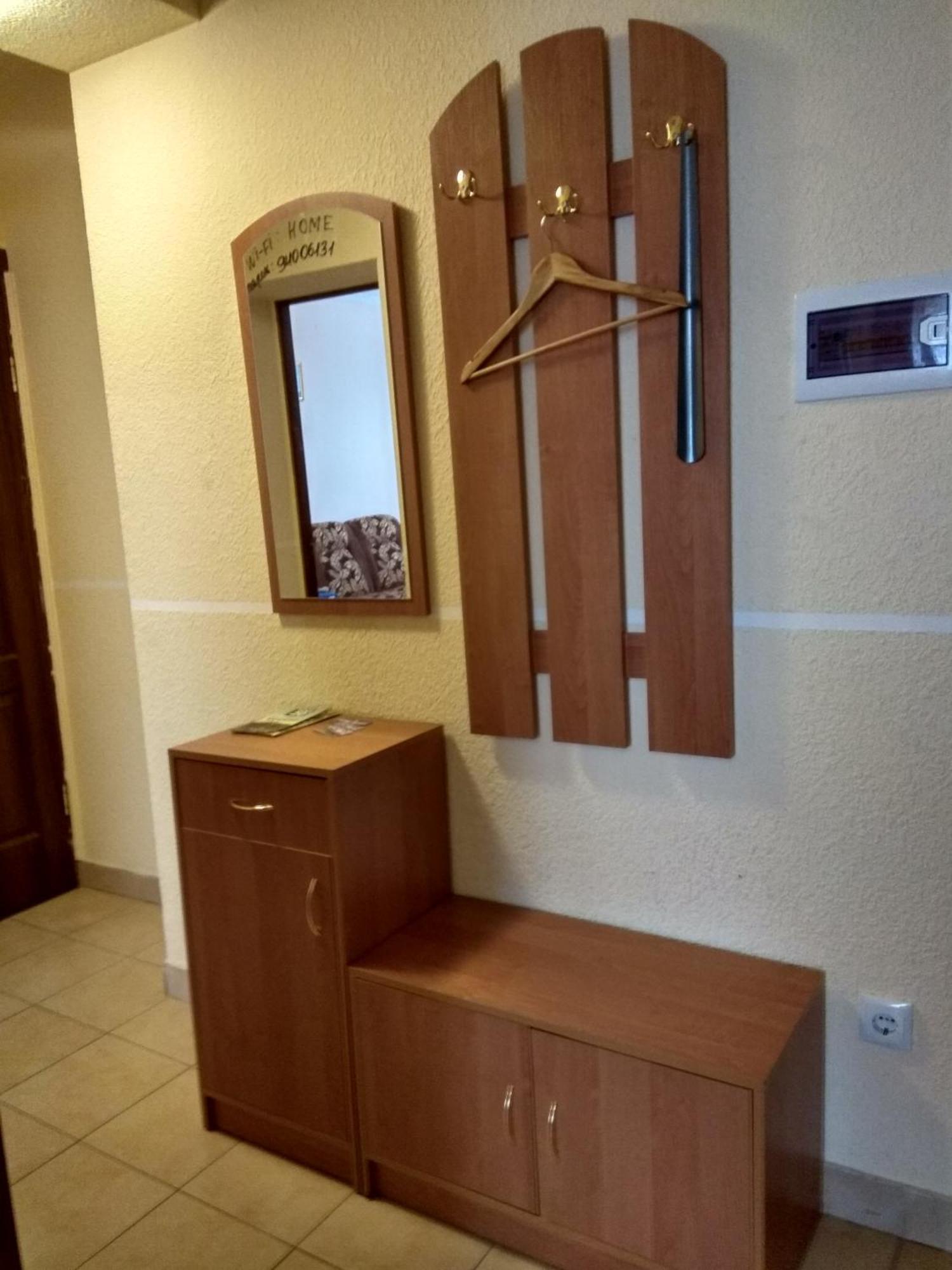 Apartments Domovik On Beregovskaya 3 Munkács Szoba fotó