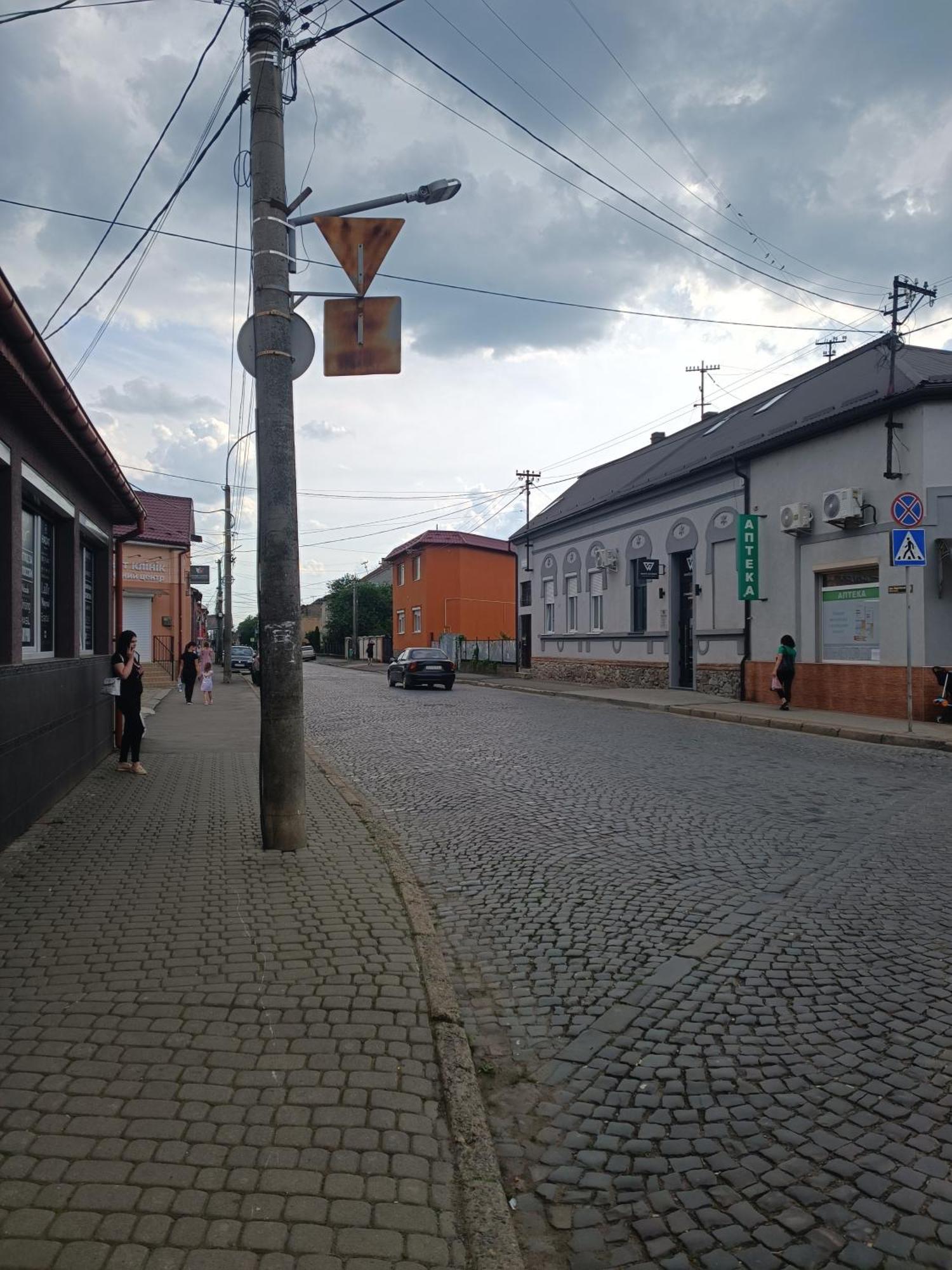 Apartments Domovik On Beregovskaya 3 Munkács Kültér fotó
