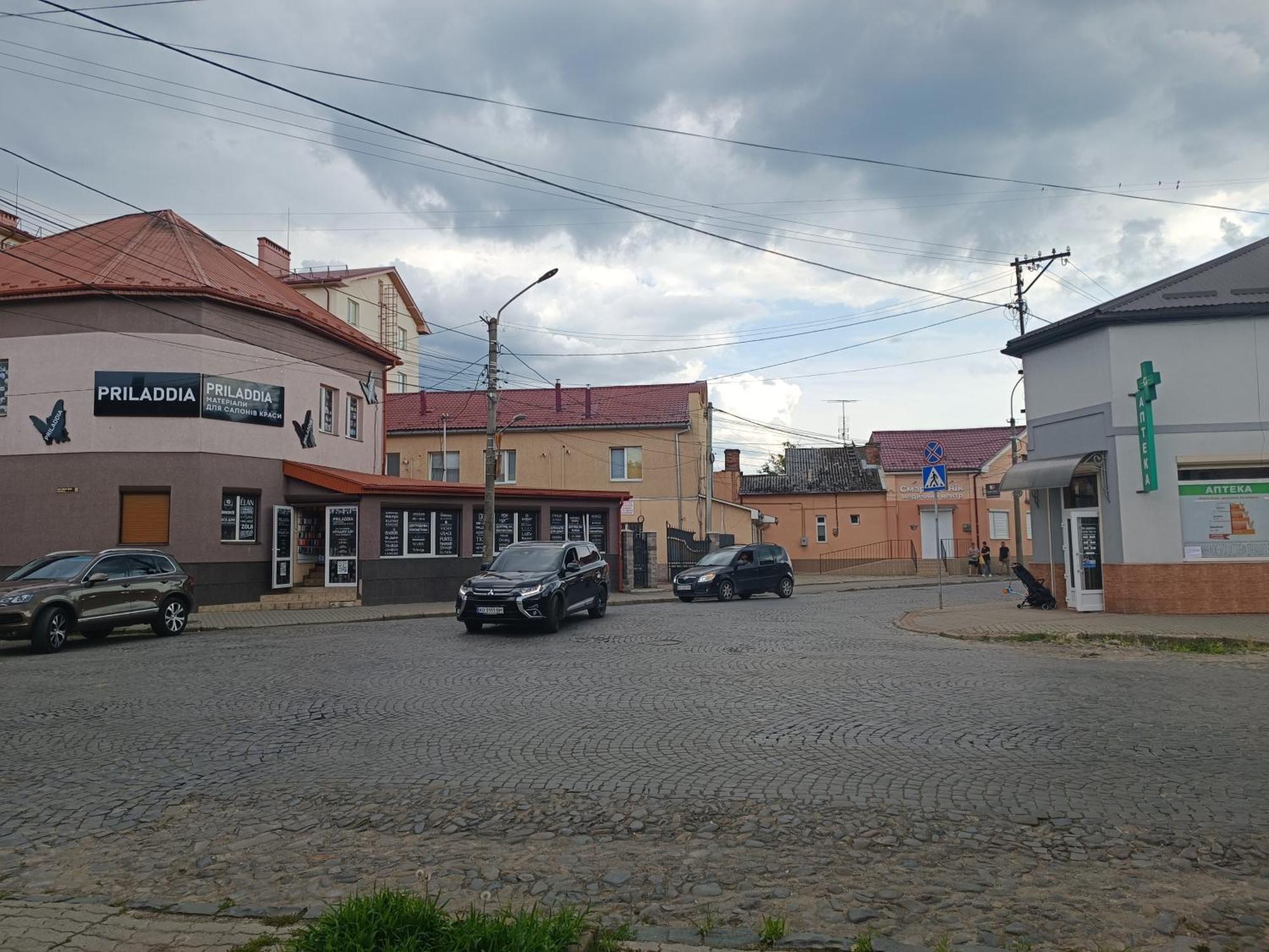 Apartments Domovik On Beregovskaya 3 Munkács Kültér fotó